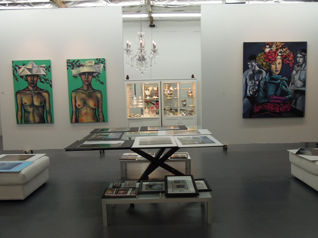 Leslie Jean Porter Gallery-大教堂城必去景点