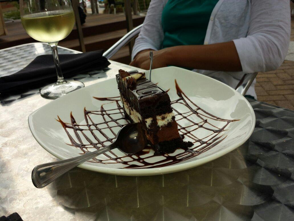 The tasting room wine bar & shop