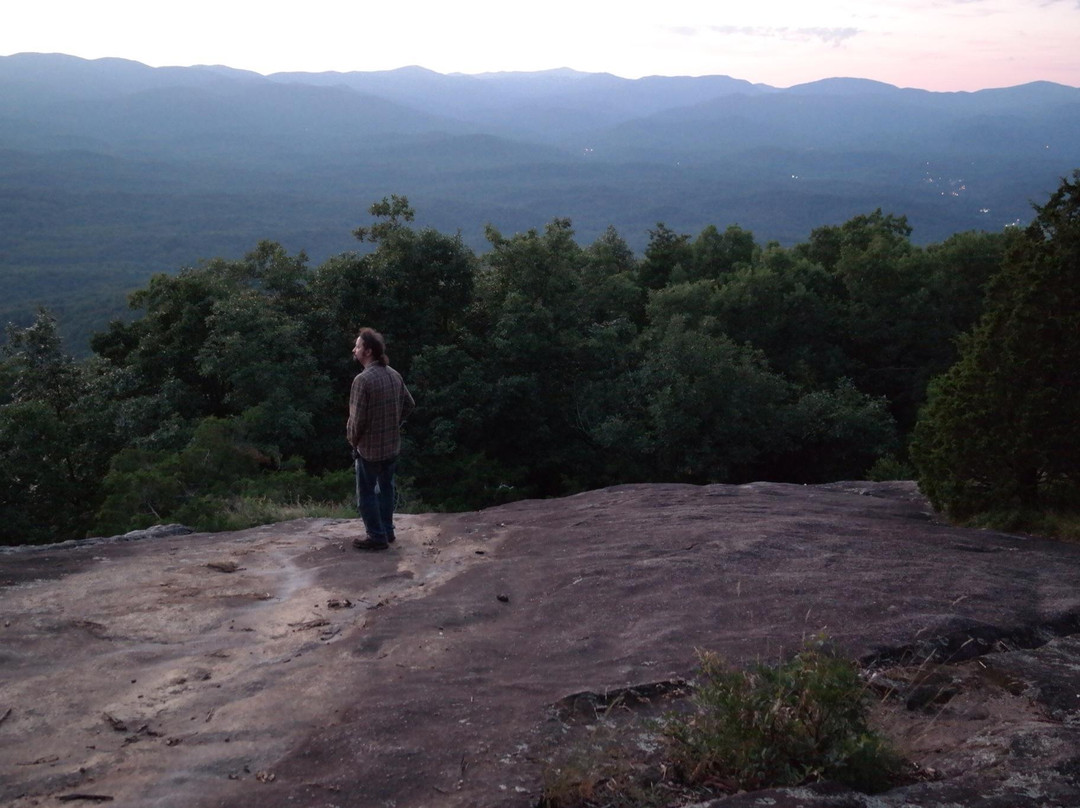 Yonah Mountain Hiking Trail-海伦必去景点