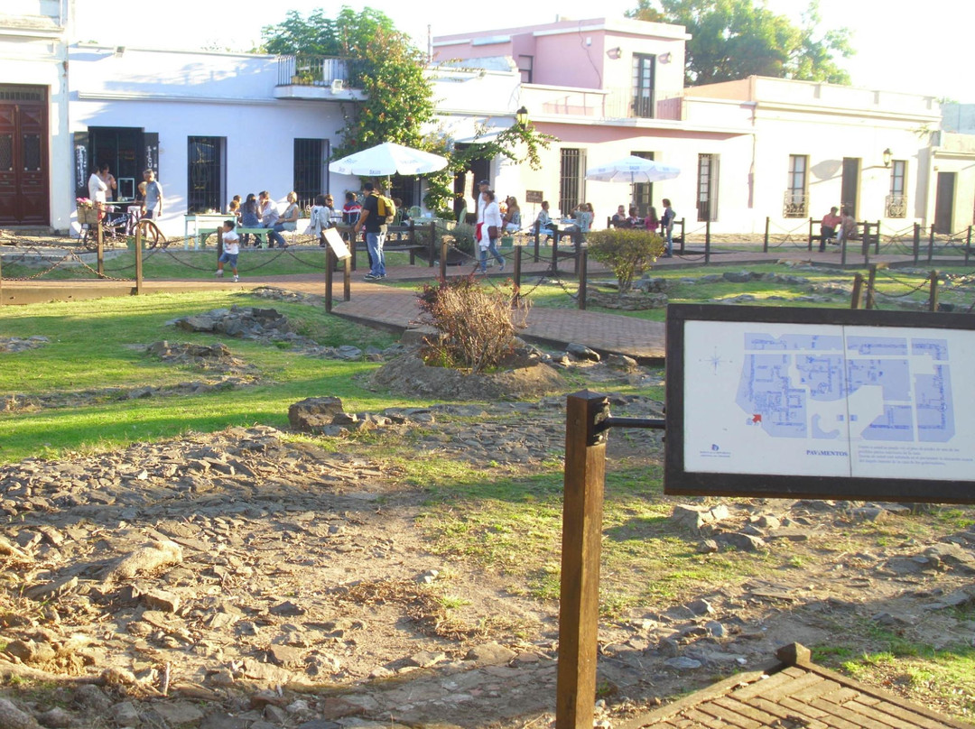 Plaza de Armas-科洛尼亚·德尔萨克拉门托城必去景点