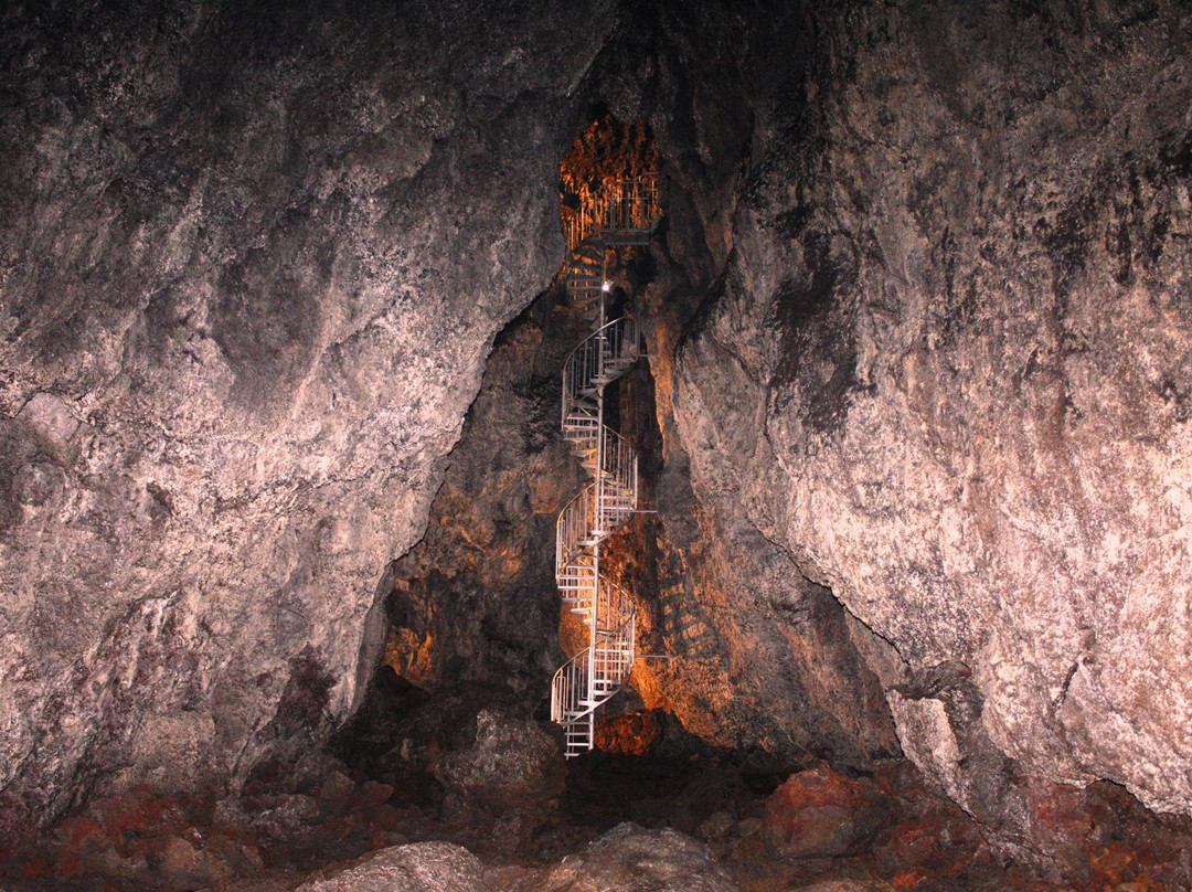 Vatnshellir Lava Cave-Snaefellsbaer必去景点