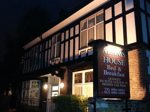 Adams House York主图