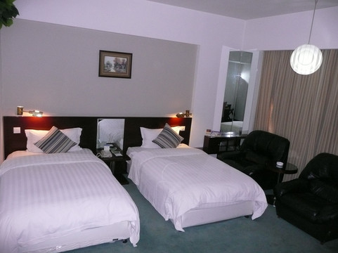 天外天大酒店主图