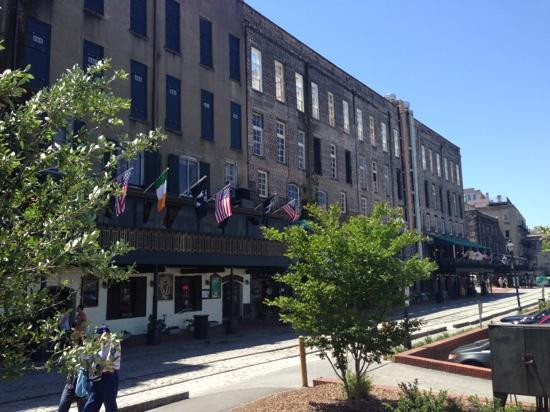 Riverfront Plaza-萨凡纳必去景点