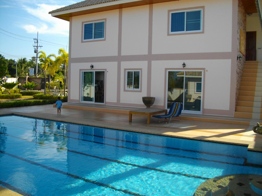 Narnia Resort Pattaya 2