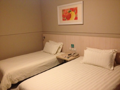 洛阳锦江之星火车站店-客卧