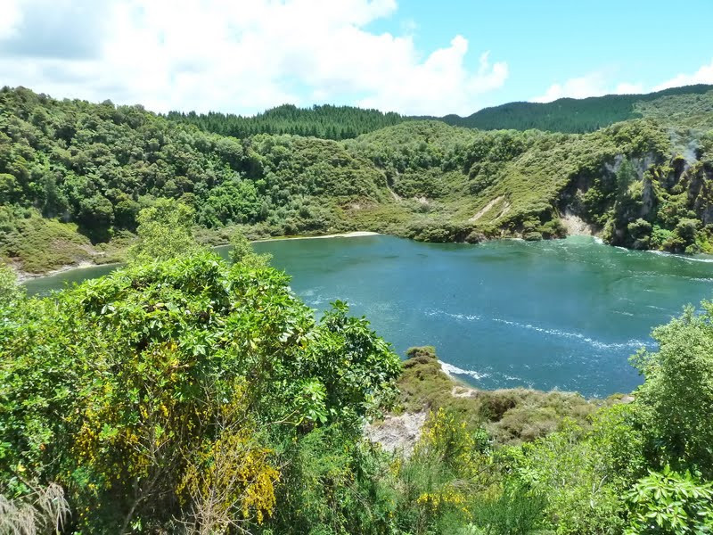 Waimangu Volcanic Valley景点图片