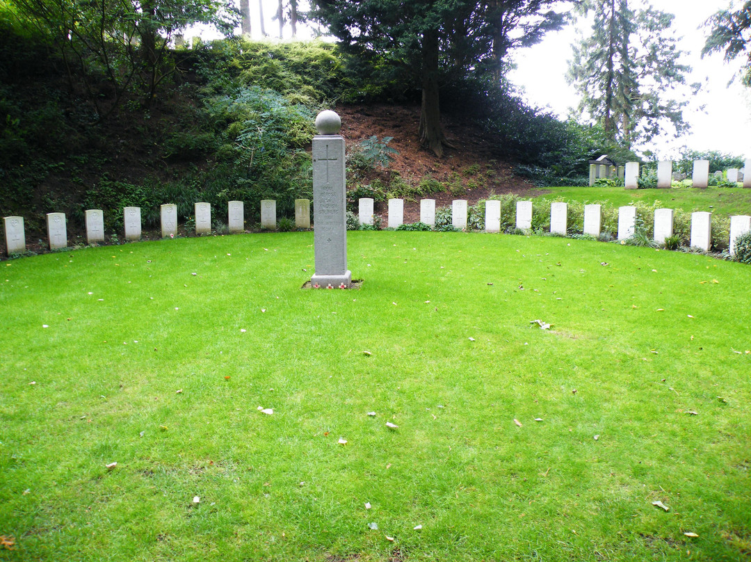 St Symphorien Military Cemetery-蒙斯必去景点