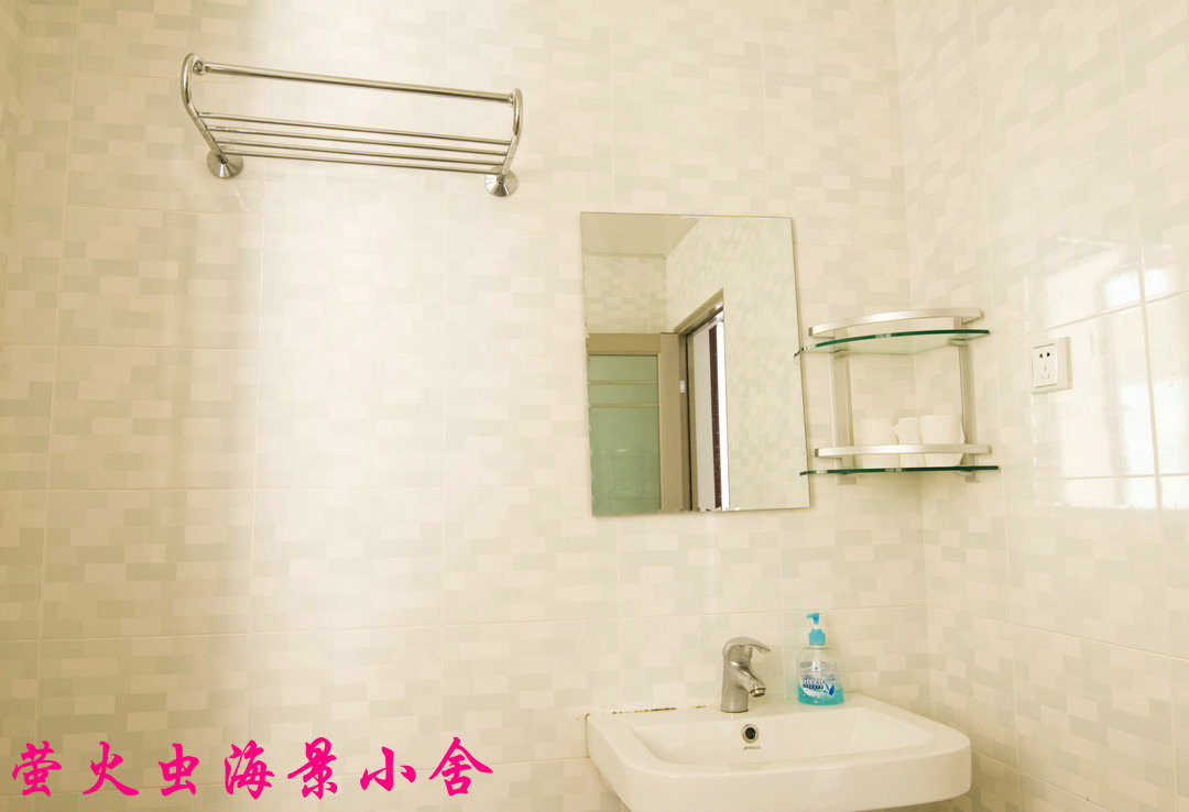 三亚萤火虫海景小舍主图