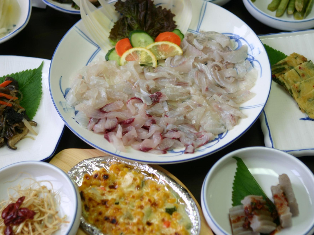 蔚珍郡餐馆和美食-Cheongpoong Fwae Sikdang