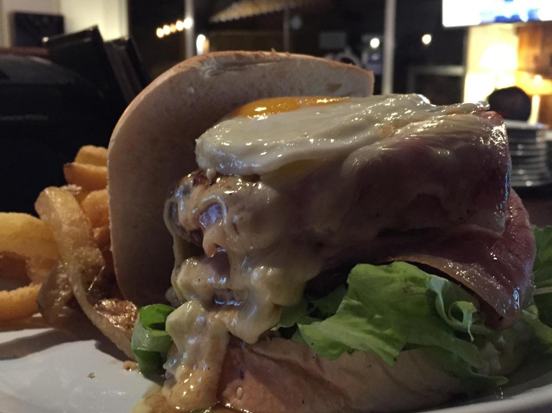 Tres Arroyos餐馆和美食-Catarsis