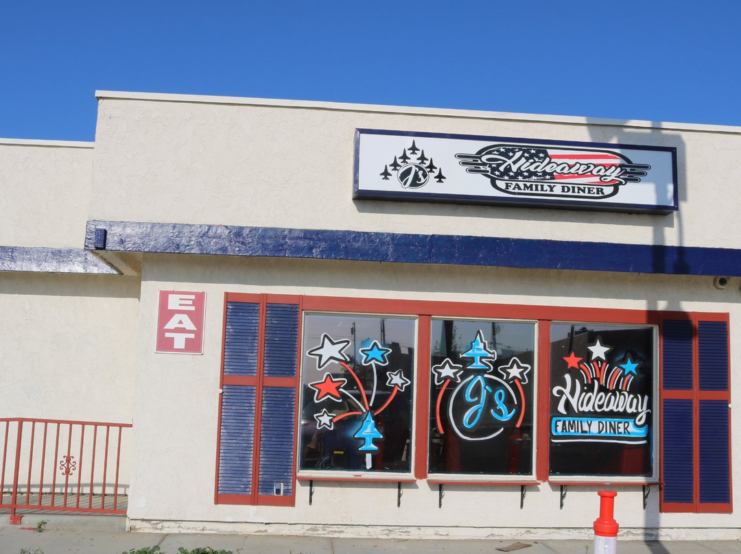 Edwards餐馆和美食-J's Hideaway Family Diner