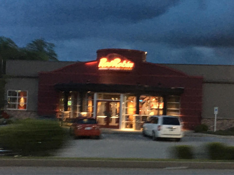 Red Robin Gourmet Burgers And Brews