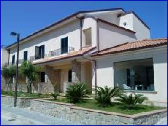 Oliveto A Mare Resort -suite & Apartment