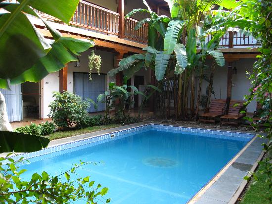 Hotel La Mision-泳池