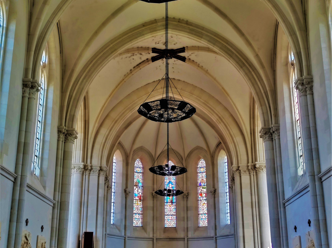 Eglise Saint Hilaire景点图片