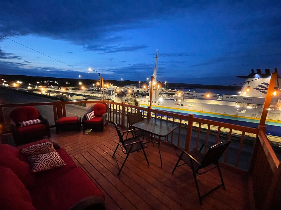 Starboard Side Guest House主图