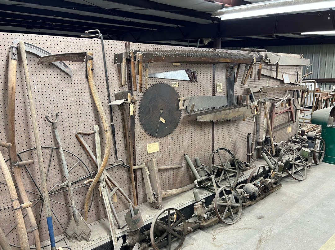 Central Kansas Flywheels Yesteryear Museum-萨利纳必去景点