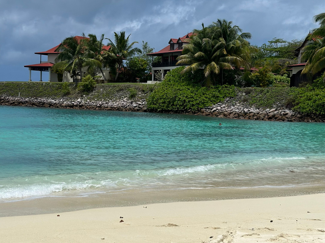 Eden Island Luxury Accommodation主图