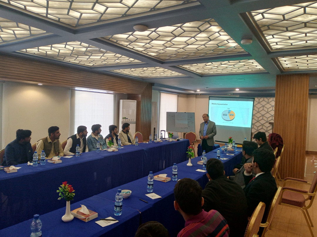 Hotel One Sargodha主图