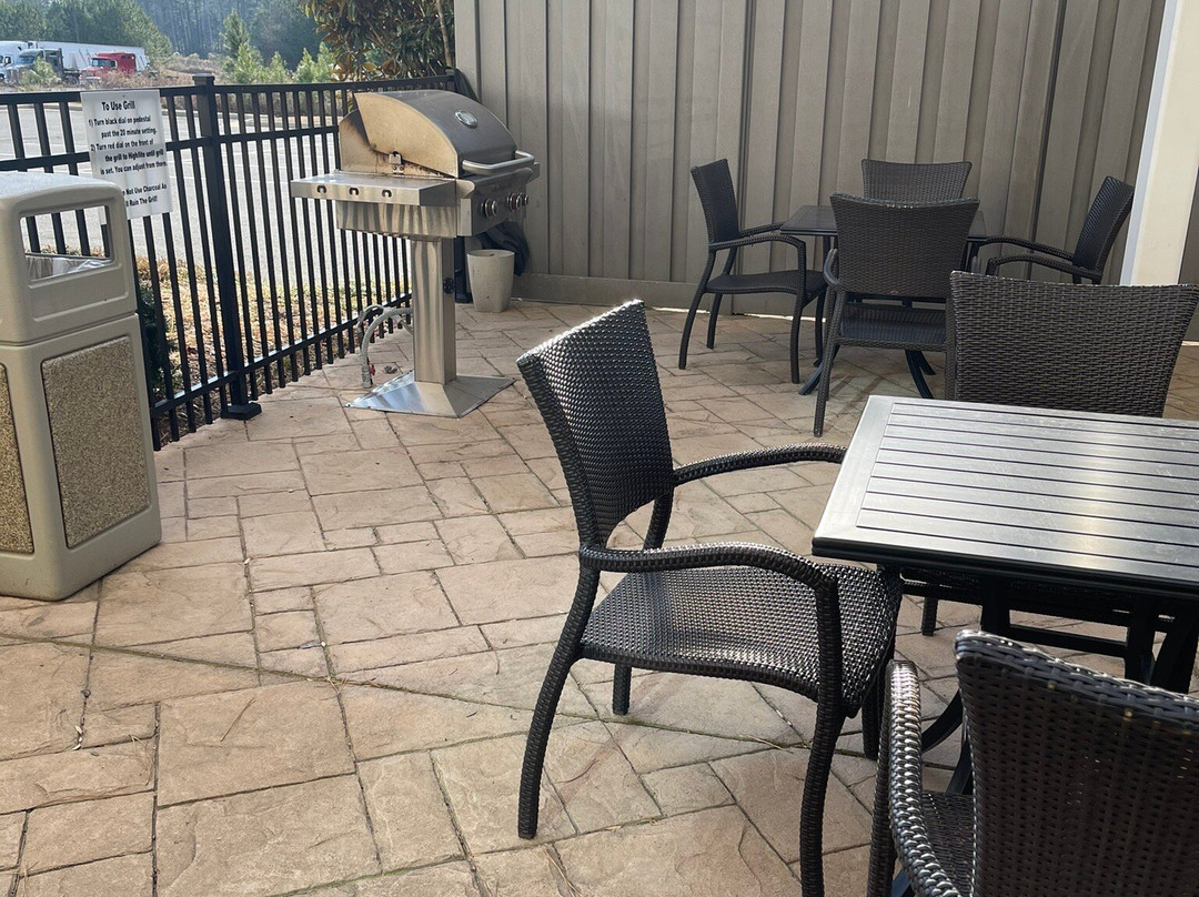 Holiday Inn Express & Suites South Hill By IHG主图