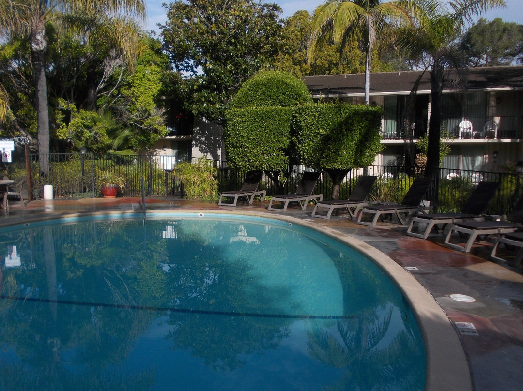 圣塔芭芭拉华美达酒店主图