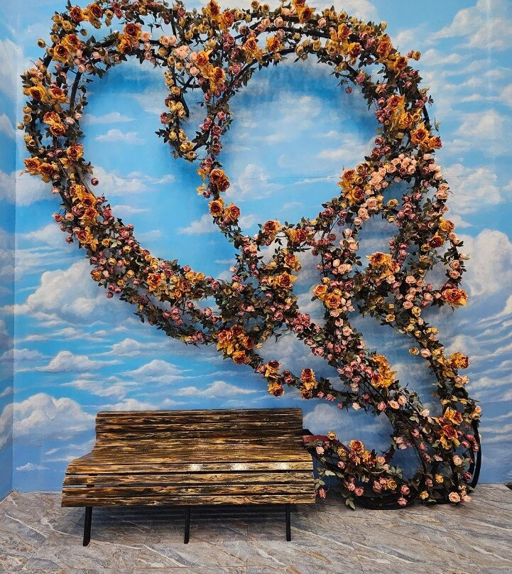 Love In Museum景点图片