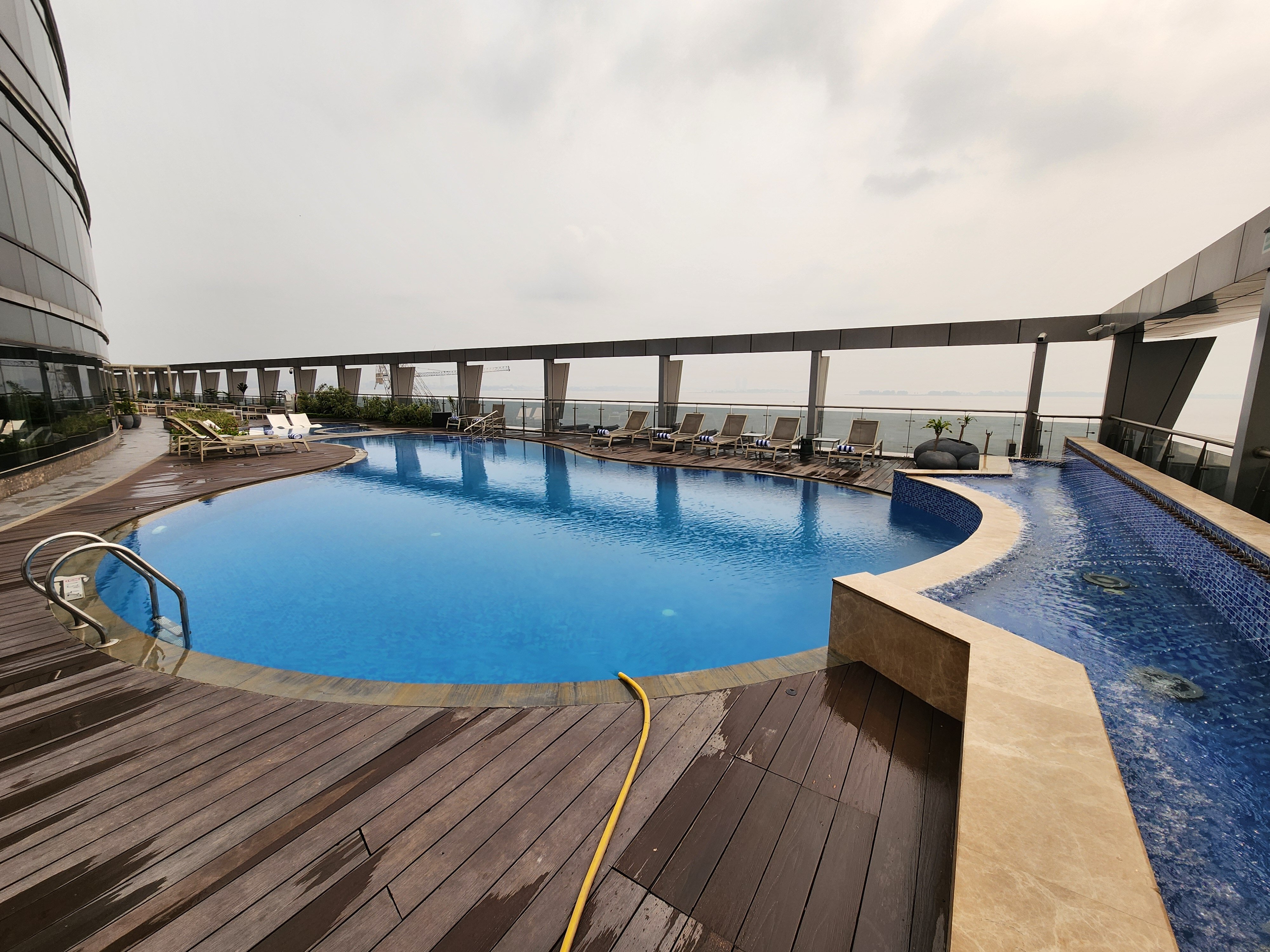 Hilton Kinshasa-泳池