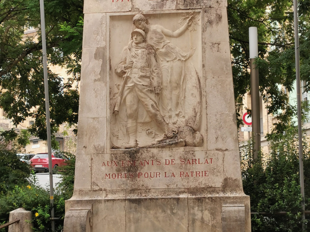 Monument aux Morts景点图片