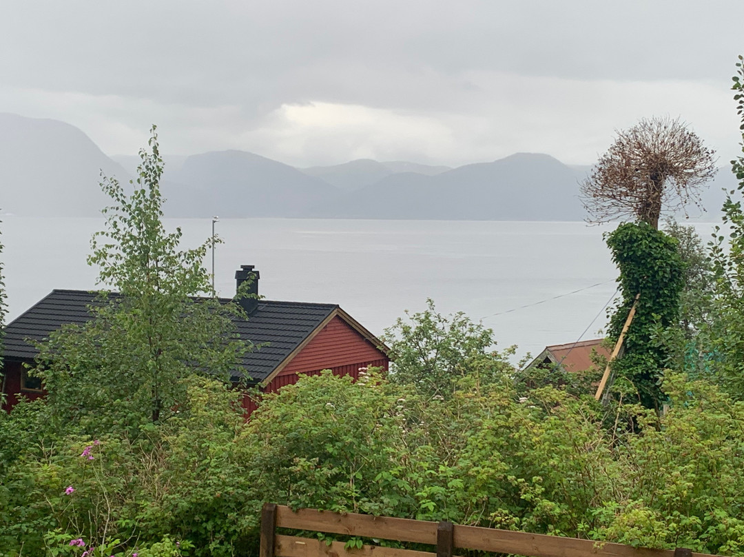 Lavik Fjord Hotel主图