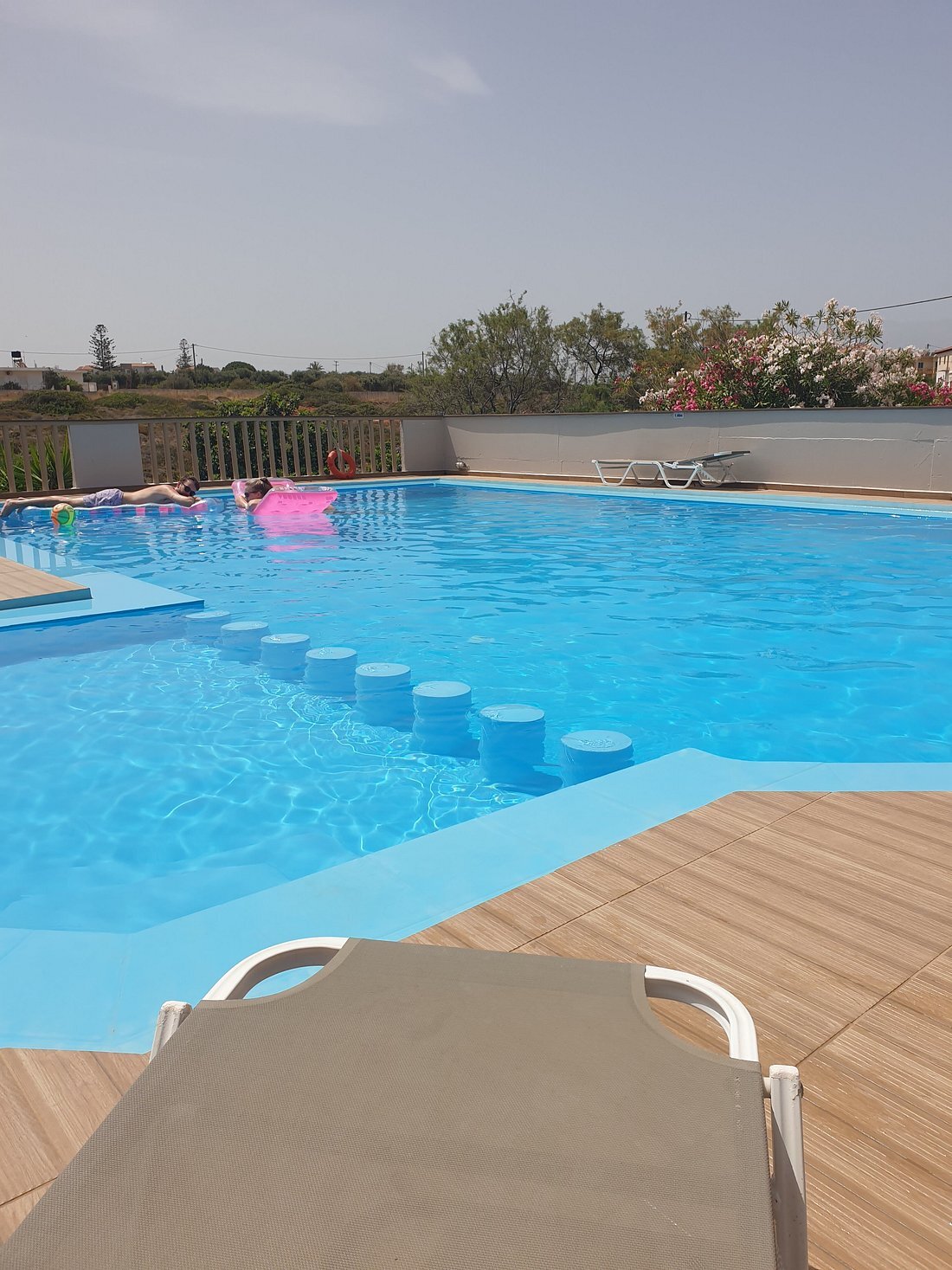 Cathrin Suites-泳池