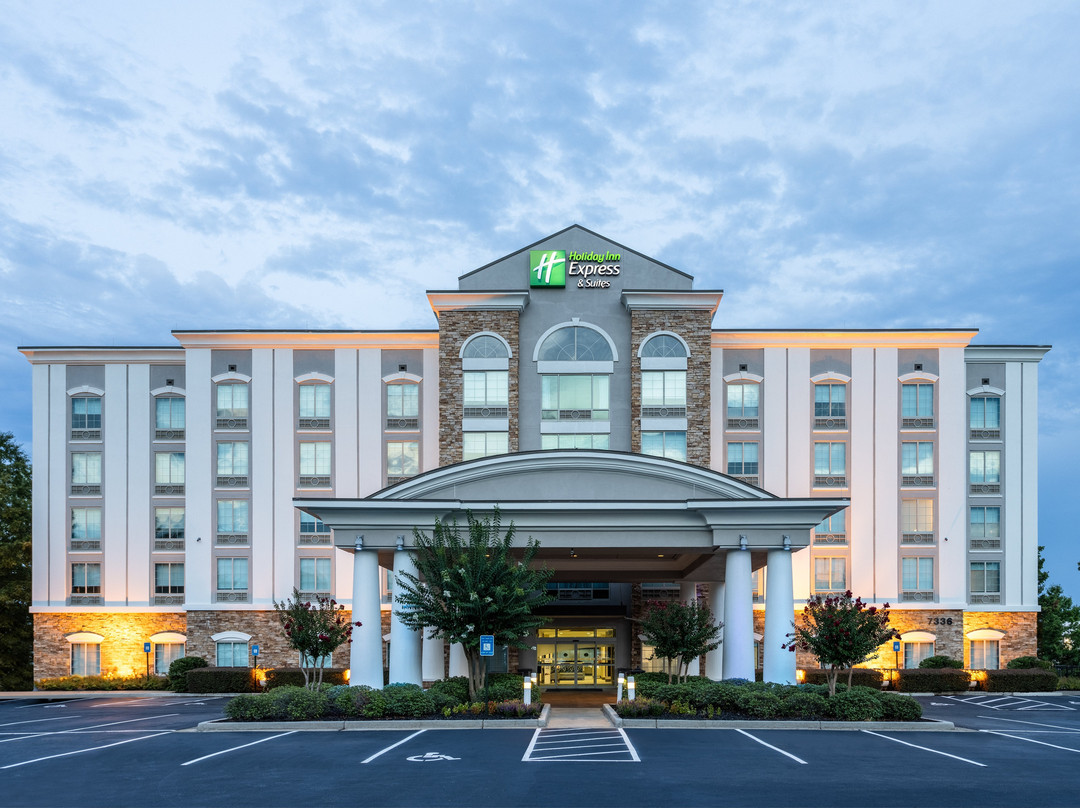 Holiday Inn Express & Suites Columbus At Northlake By IHG