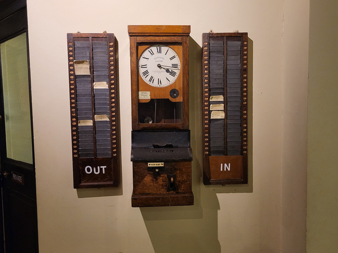 Blackburn Museum & Art Gallery景点图片