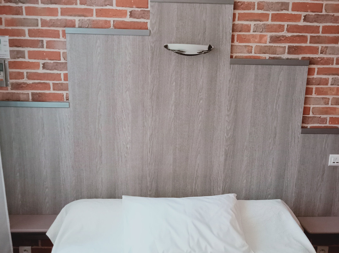 Hôtel Café La Charrette主图