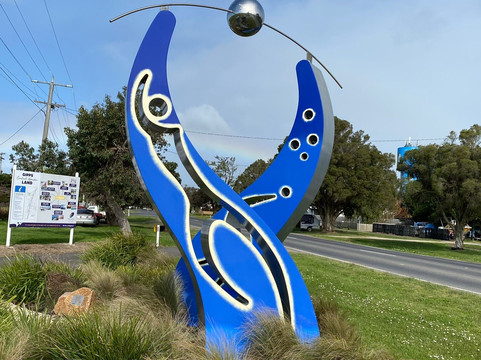Southern Cross And Nerran Sculpture