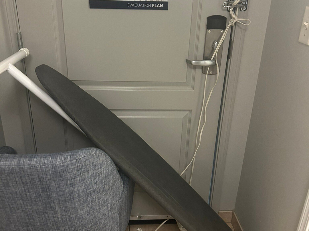 布莱顿希尔顿恒庭酒店主图