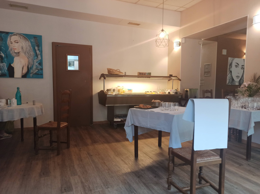Hotel Le Saint Clement主图