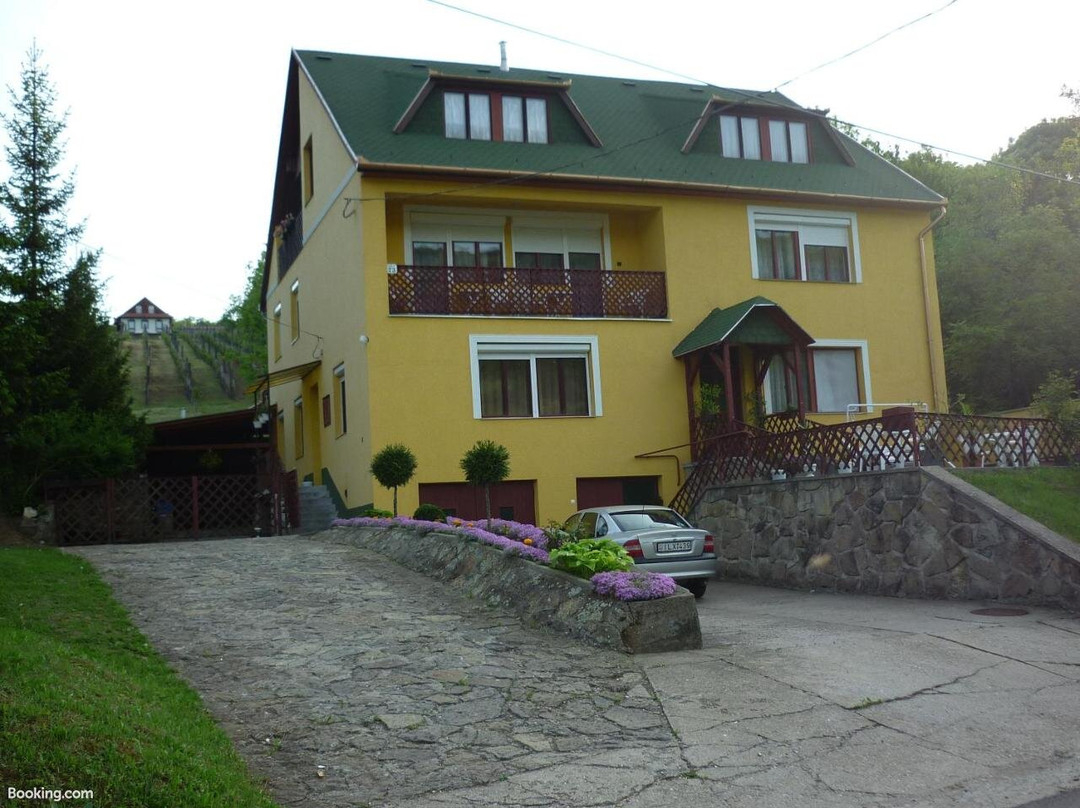 Bukk Vendeghaz