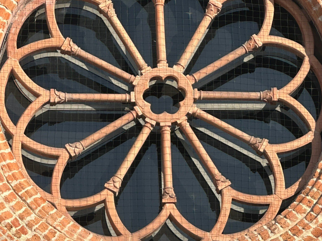 Chiesa della Nativita di Maria Vergine e S. Siro Vescovo-Vidigulfo必去景点