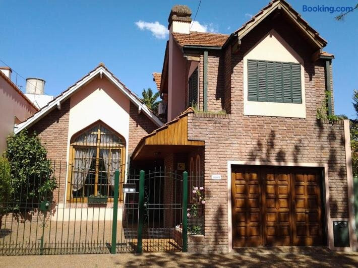 Familia San Martin Bed and Breakfast主图