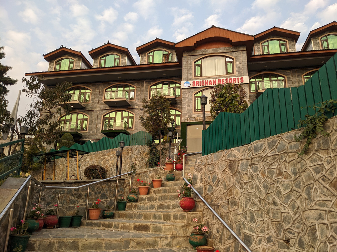 Srichan Resorts主图