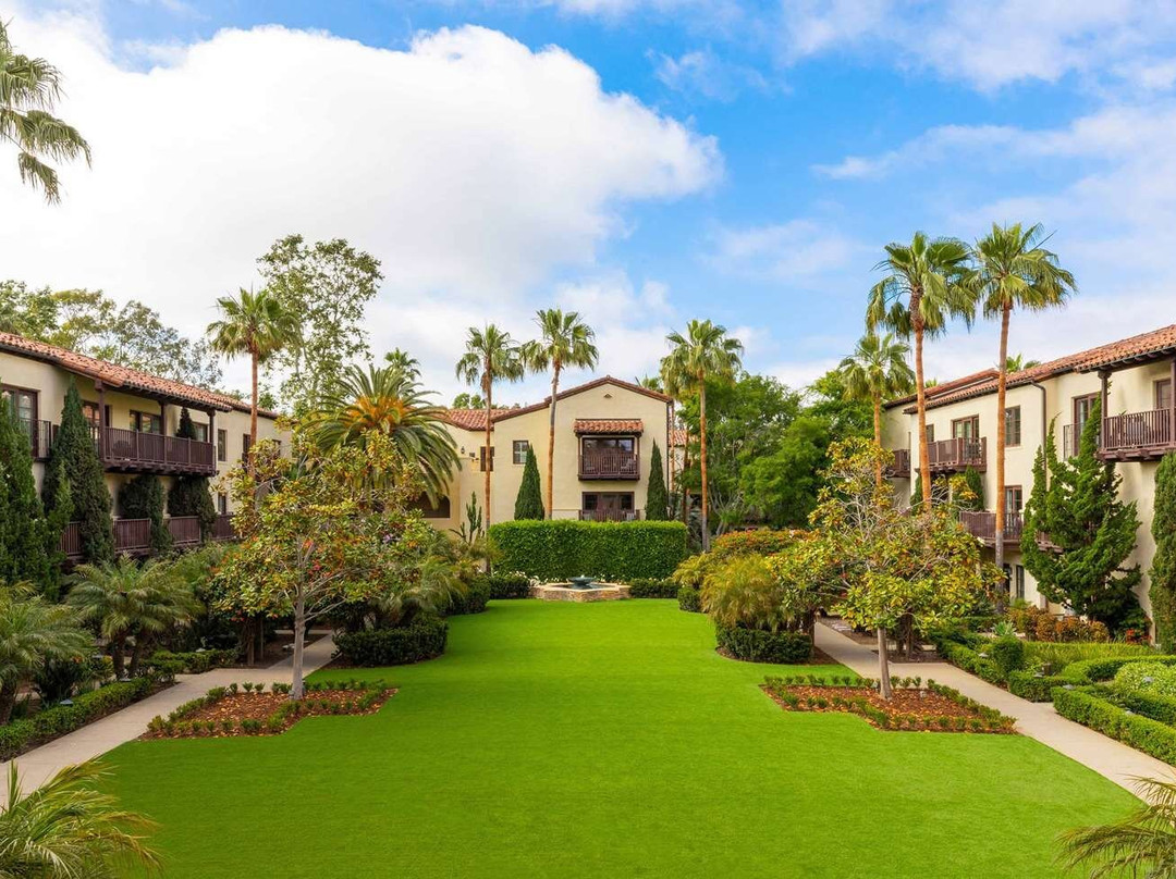 拉霍亚埃斯坦守水疗酒店主图