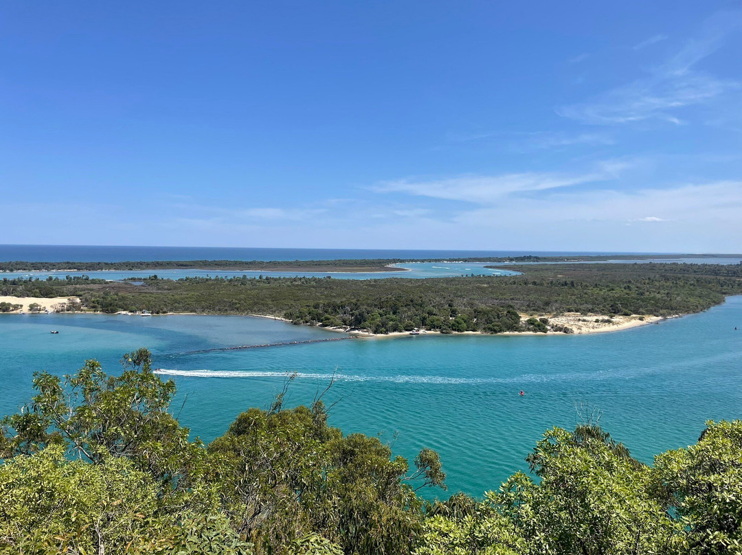 Lakes Entrance Lookout景点图片