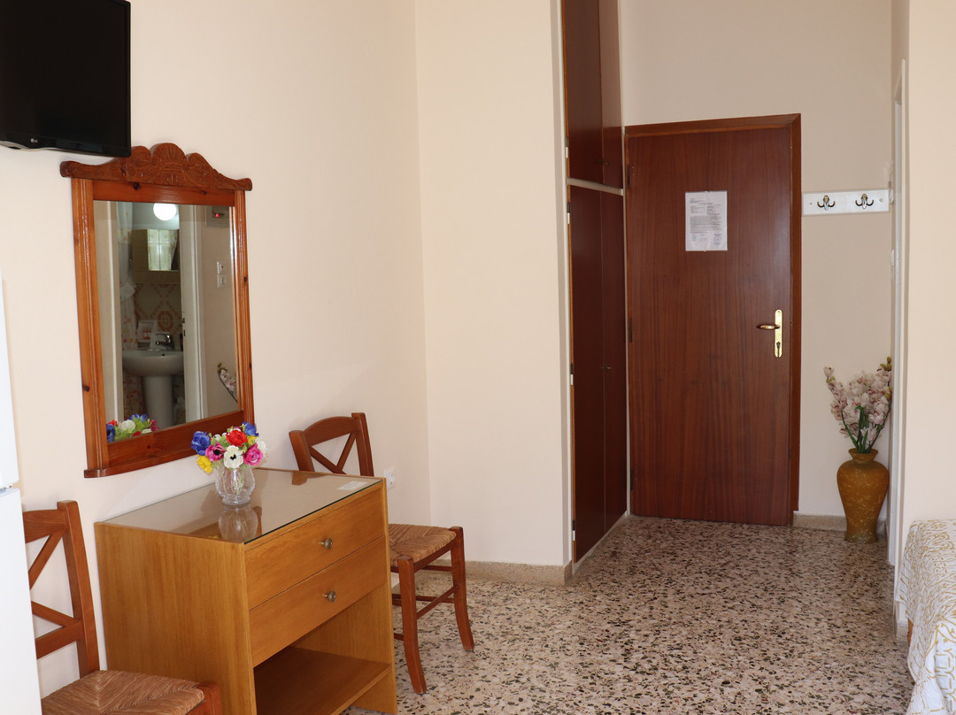 Akrogiali  Beach Rooms主图