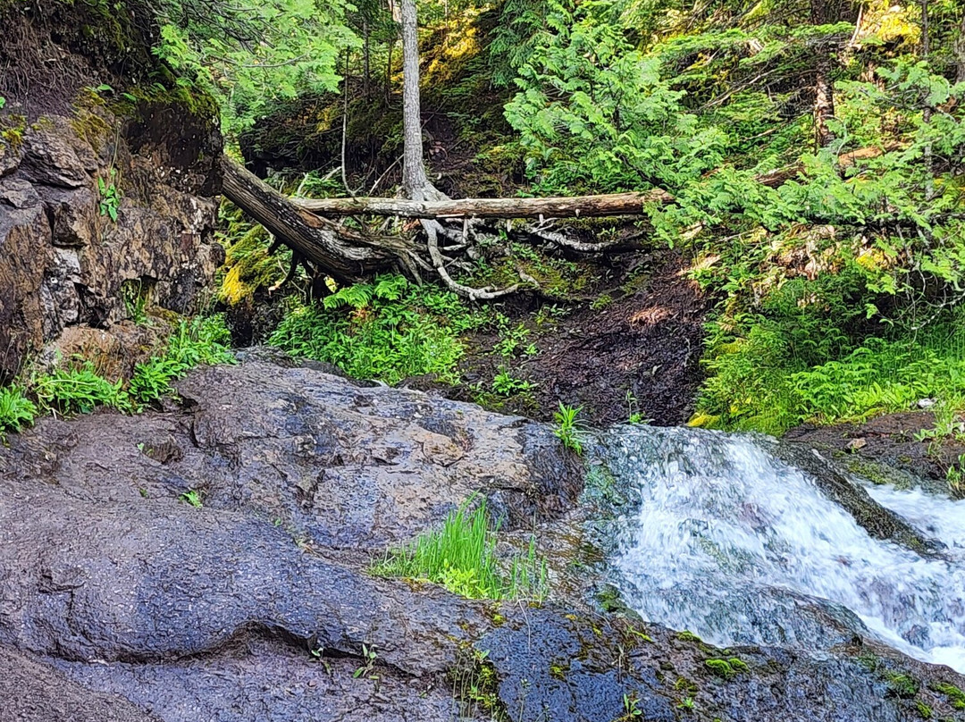 Jacob's Falls-Eagle River必去景点