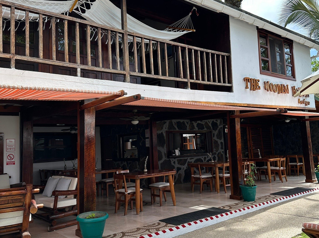 The Wooden House Lodge主图