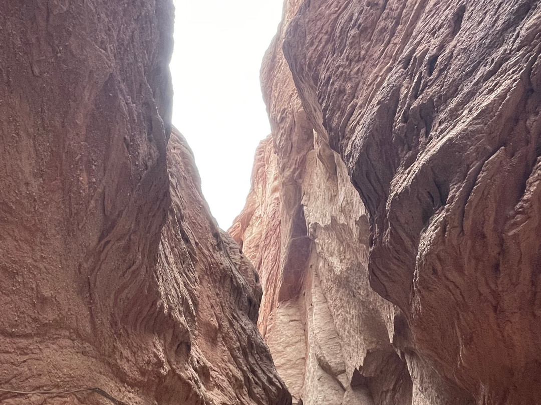 天山神秘大峡谷景点图片