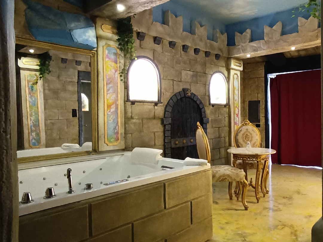 卡洛赛罗酒店主图