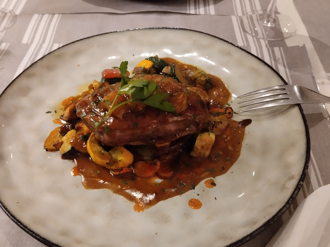 Hotel Restaurant Logis Victor Hugo主图