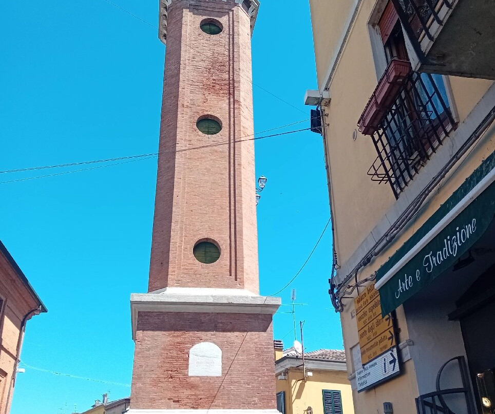Clock Tower of Comacchio景点图片